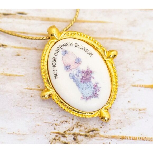 18 inch, Vintage Oval Adorable Artsy Lady Necklace by Precious Memories - BP1 - Picture 1 of 3